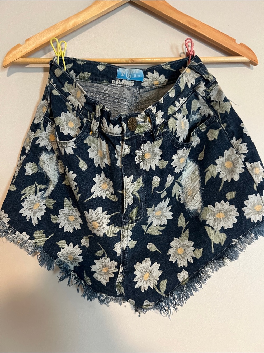 Floral denim shorts size 28